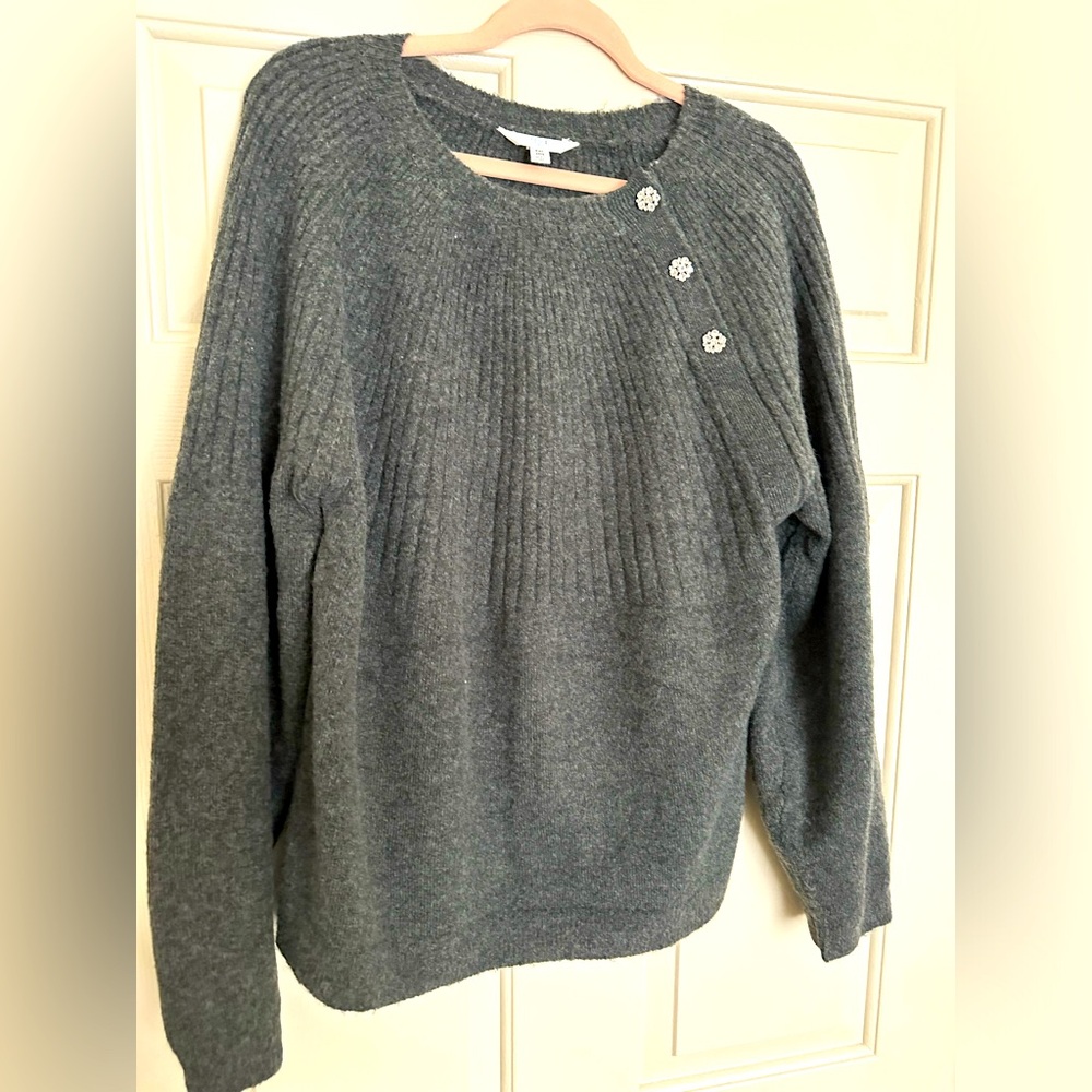 Woman’s Grey Sweater